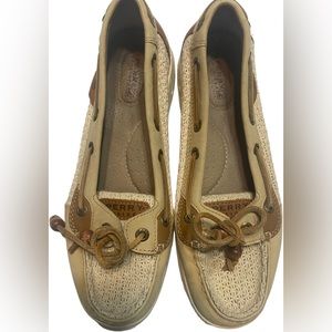 Women's Angelfish Boat Shoe size 7.5
